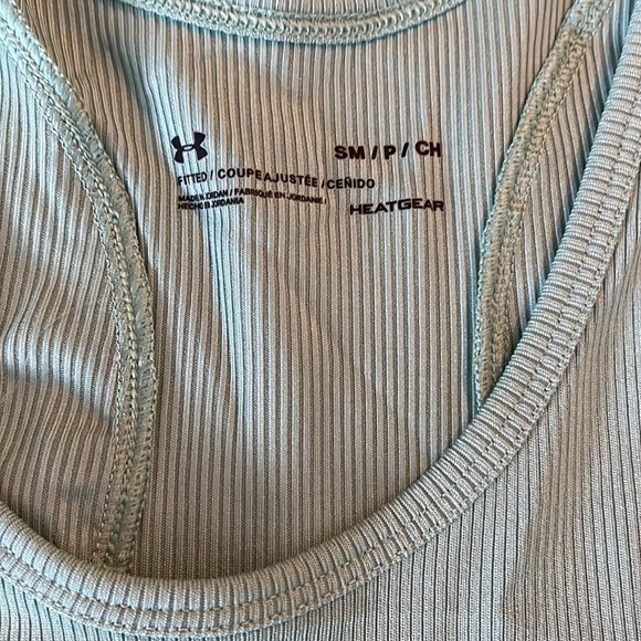 Under Armour tank - Picture 2 of 2